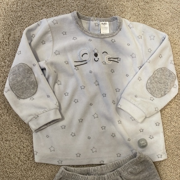 Tutti Piccolo velour snuggly pajamas, size 4T - Picture 2 of 6